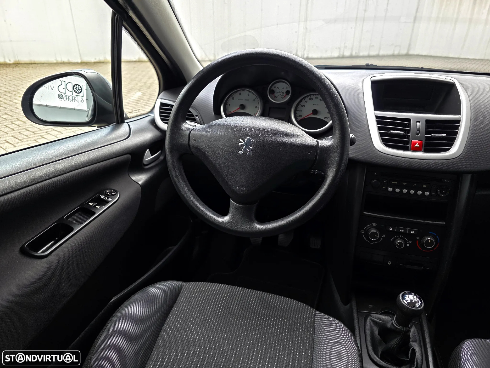 Peugeot 207 1.4 16V Active - 34