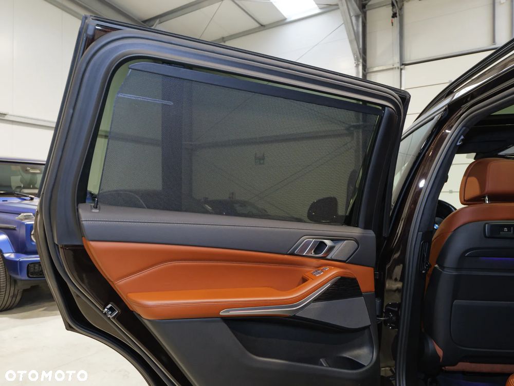 BMW X7 xDrive40d mHEV - 39