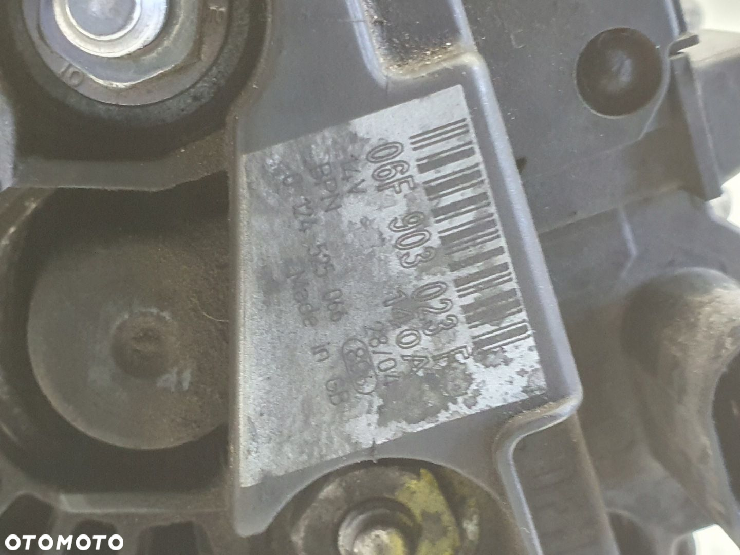 Audi A3 8P VW Golf V 1.9 TDI ALTERNATOR bosch 06F903023F 140A - 2