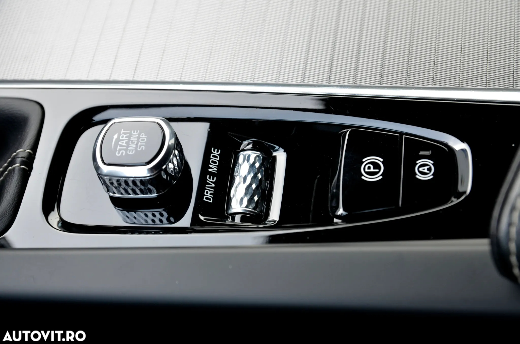 Volvo XC 60 D3 R-Design - 30