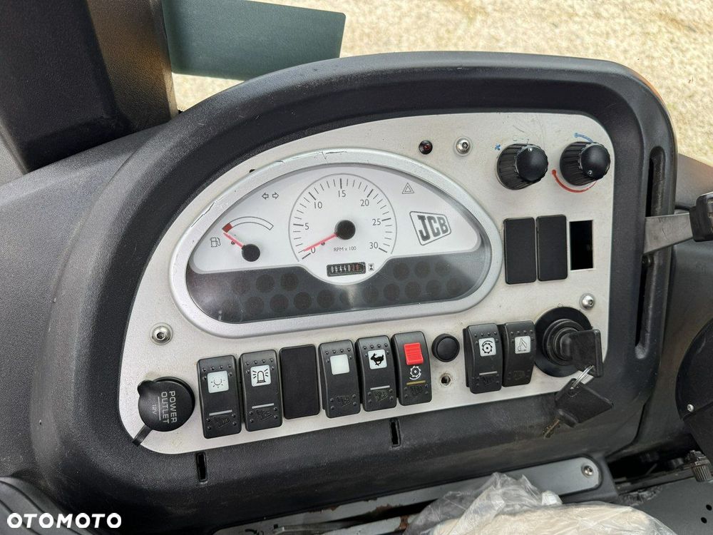 JCB MIDI CX Szybkozłącze Nowe Opony bez luzów i wycieków Super Stan - 24