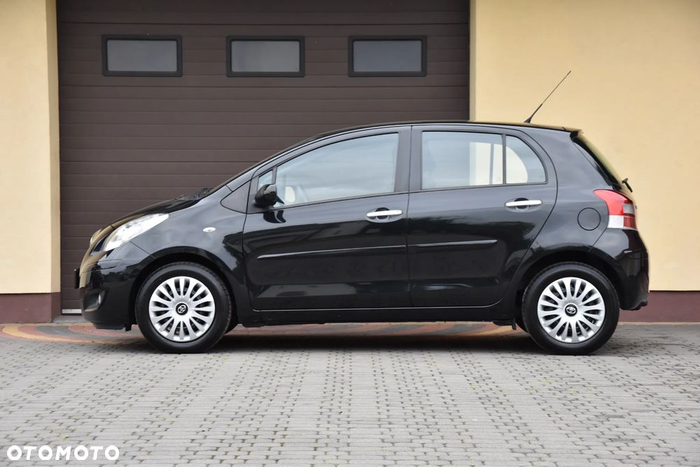 Toyota Yaris 1.33 VVT-i Executive - 14