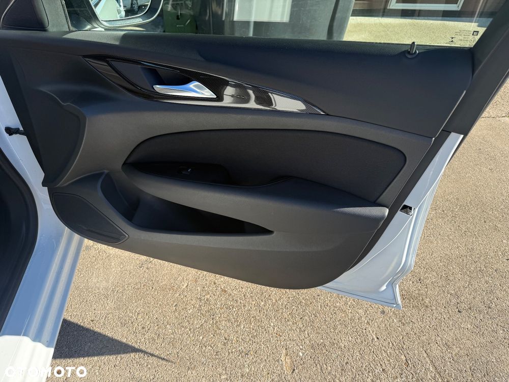 Opel Insignia 2.0 CDTI Business Elegance S&S - 20