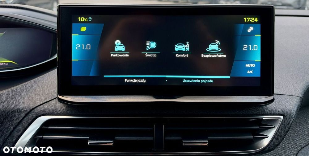 Peugeot 3008 1.6 PureTech Hybrid4 PHEV Allure S&S EAT8 - 32