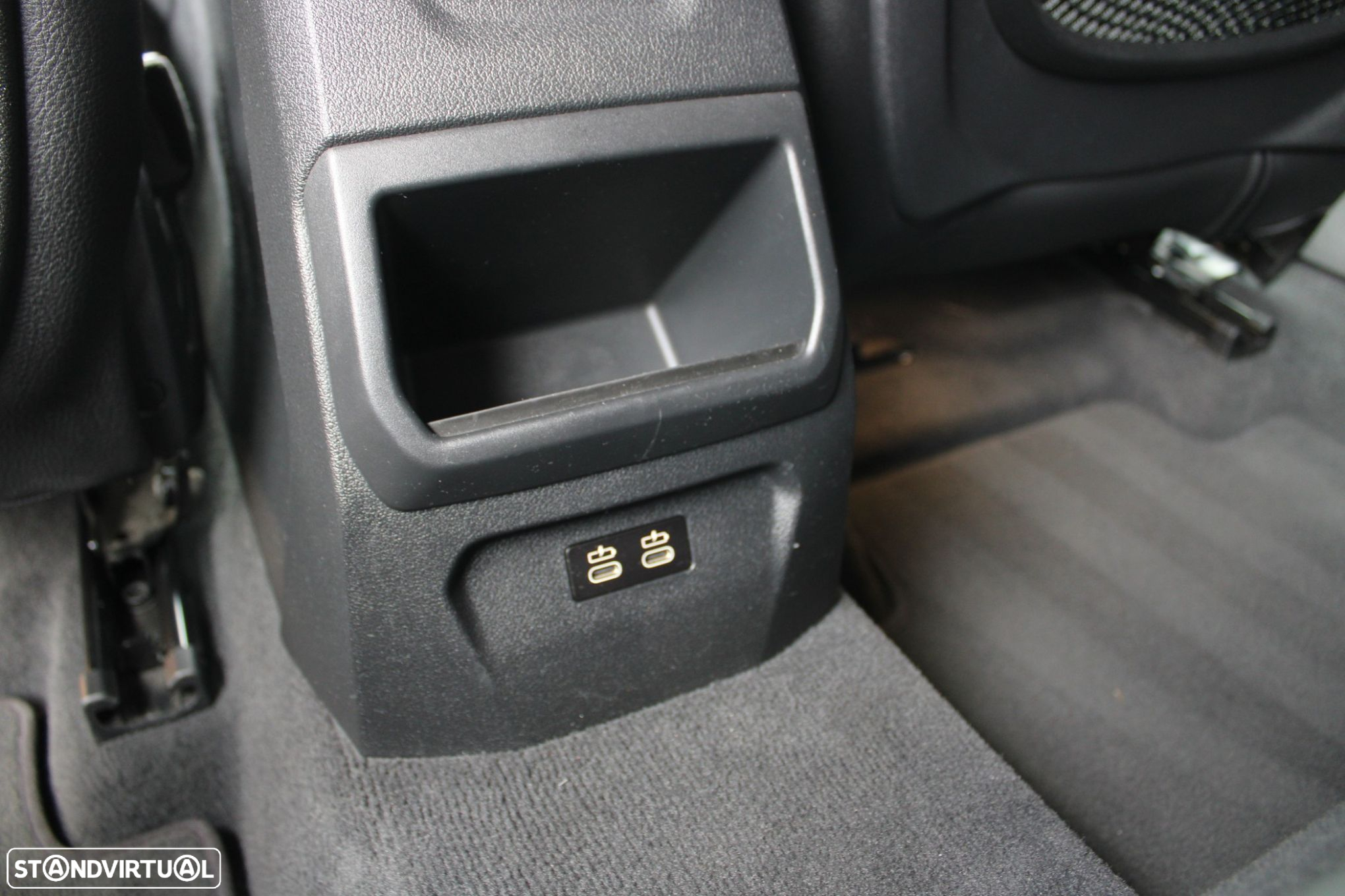 BMW 118 i Pack Desportivo M Auto - 33