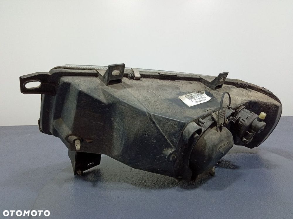 OPEL MOVANO A REFLEKTOR PRAWY PRZÓD LAMPA PRZEDNIA EU 7700352104 - 3