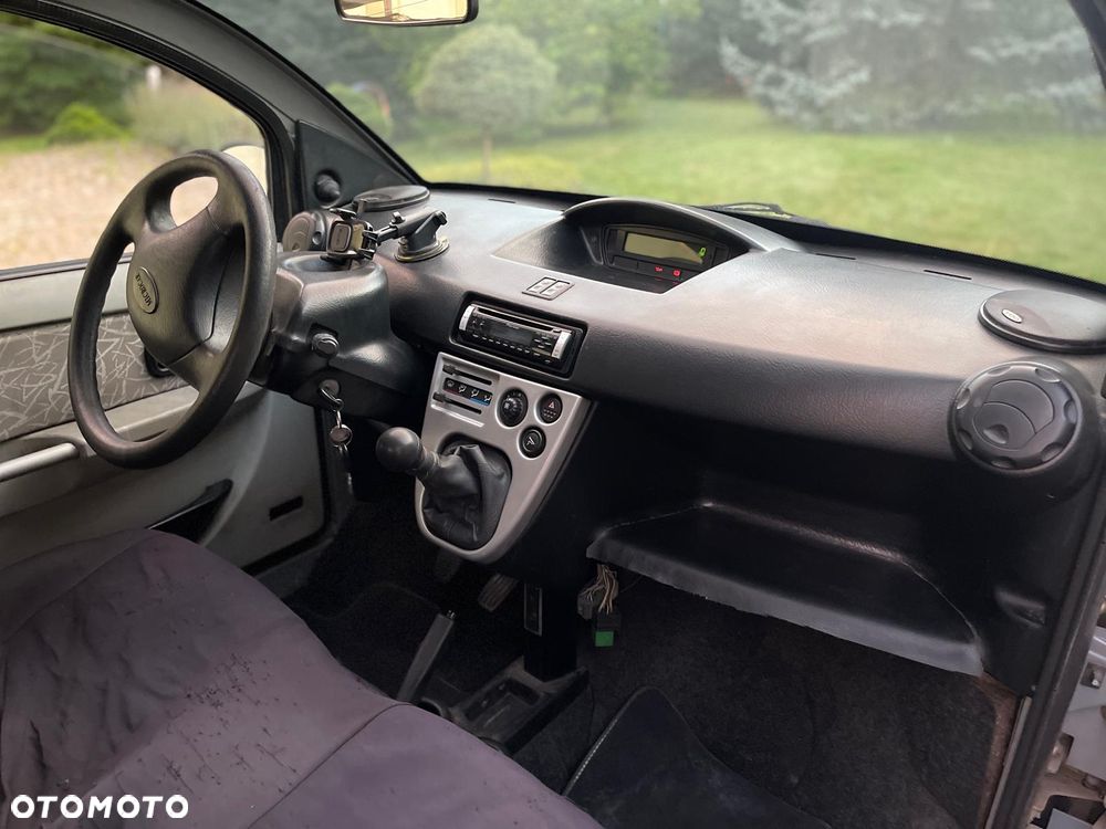 Microcar MC - 19