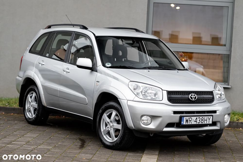 Toyota RAV4 2.0 VVT-i 4x4 - 32