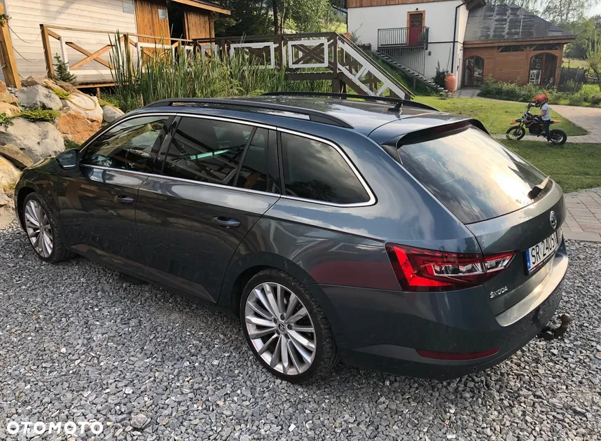 Skoda Superb 2.0 TDI 4x4 L&K DSG - 4