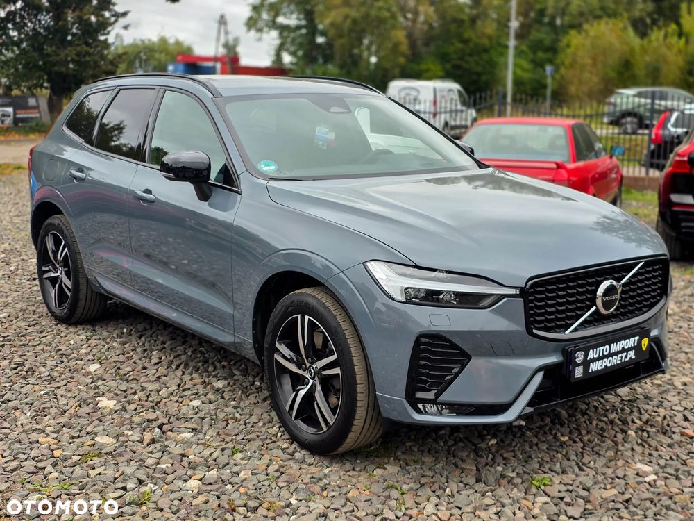 Volvo XC 60 B4 D AWD Plus Dark - 36
