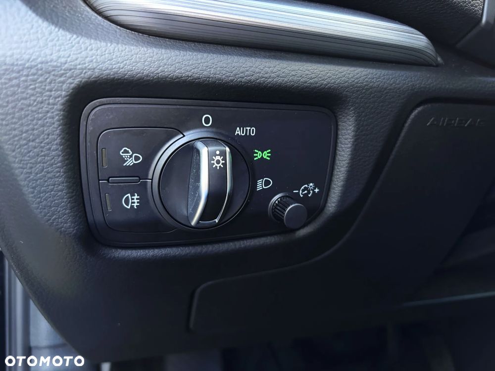Audi A3 Sportback 2.0 TDI Ambiente - 30