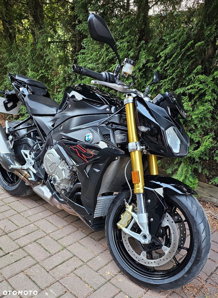 BMW S