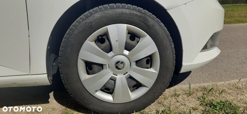 Skoda Fabia 1.0 TSI Active - 35