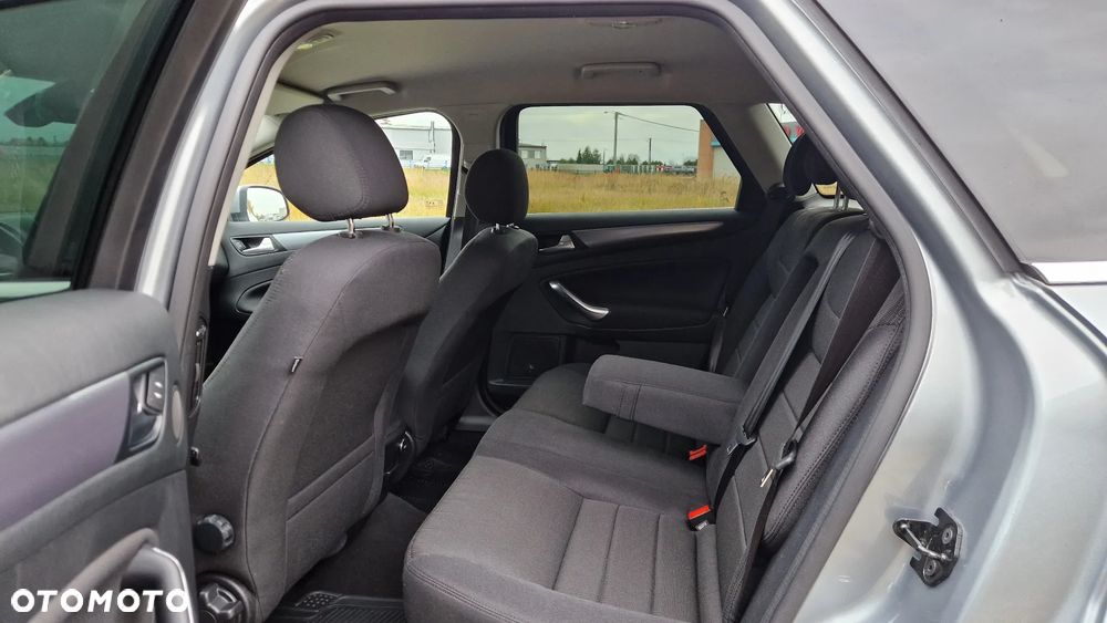 Ford Mondeo 2.0 TDCi Titanium - 14