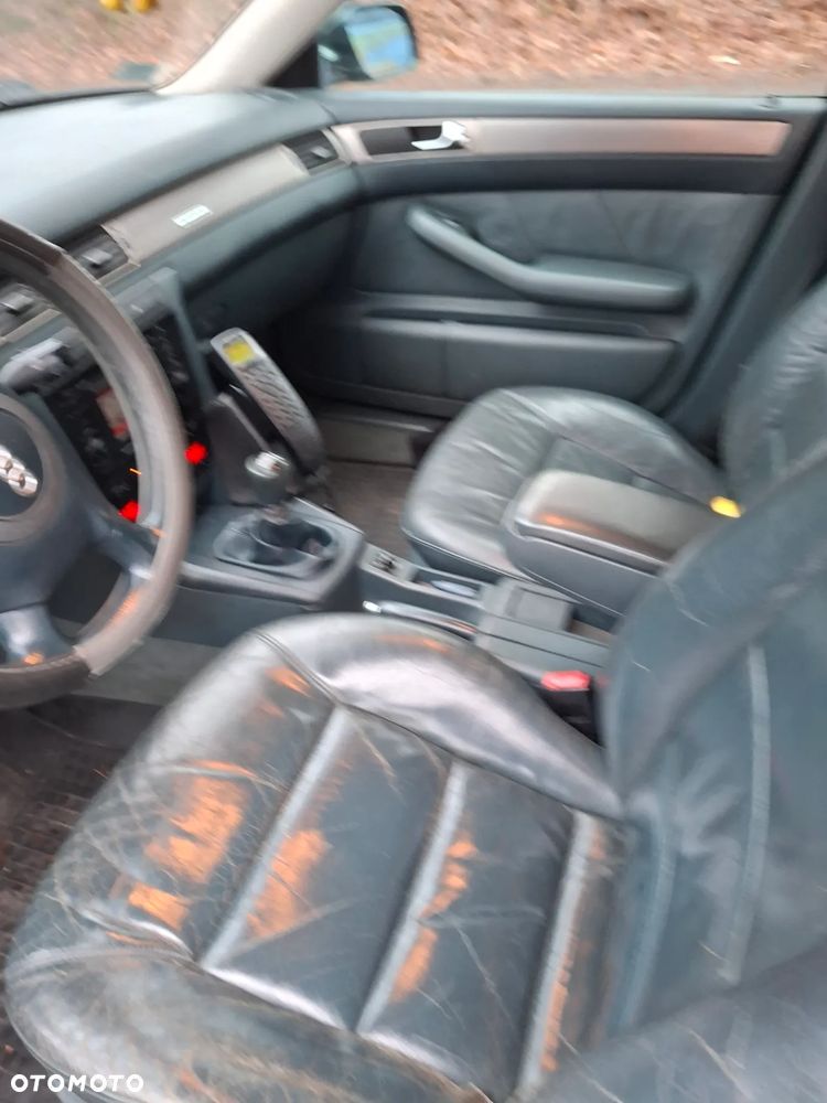 Audi A6 Avant 2.5 TDI Quattro - 20