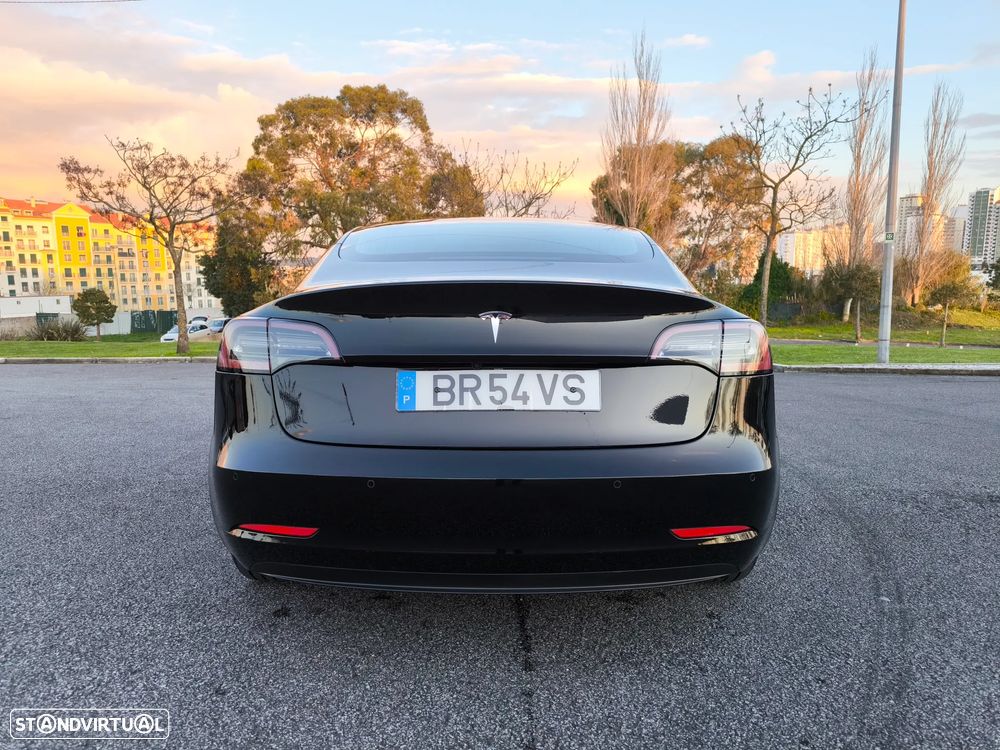 Tesla Model 3 Standard Range Plus RWD - 3