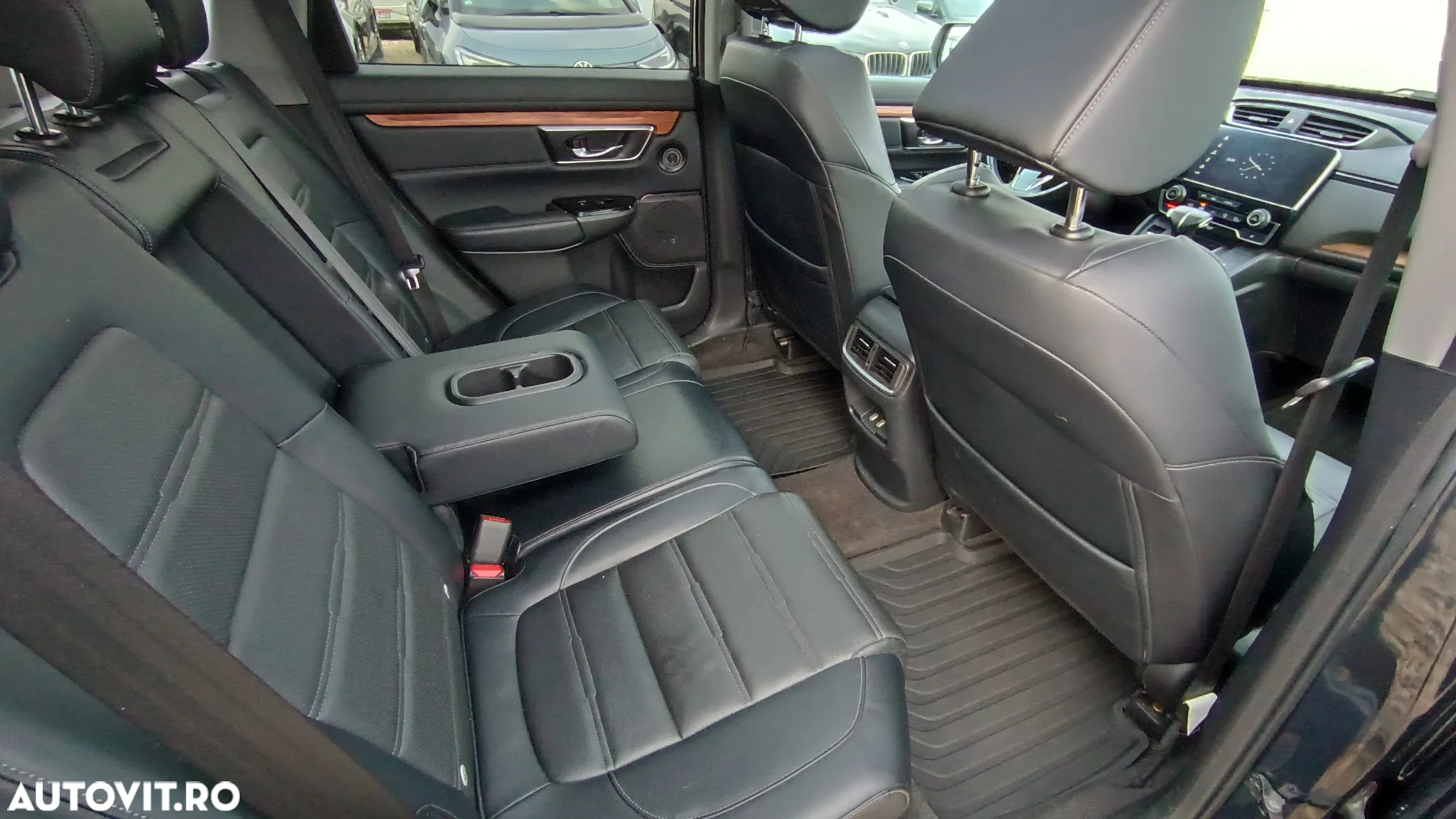 Honda CR-V 1.5 VTEC Turbo 4WD CVT Executive - 19