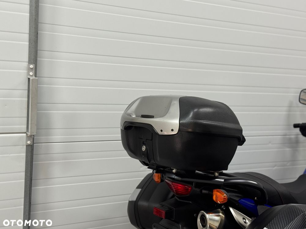 Suzuki V-STROM - 4