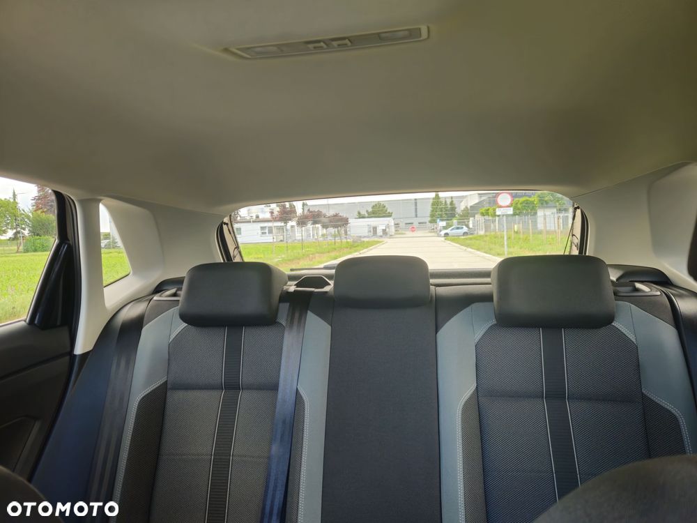 Volkswagen Polo - 17