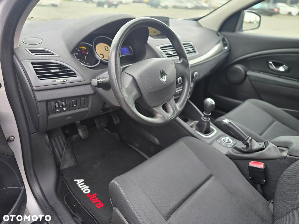 Renault Megane - 11