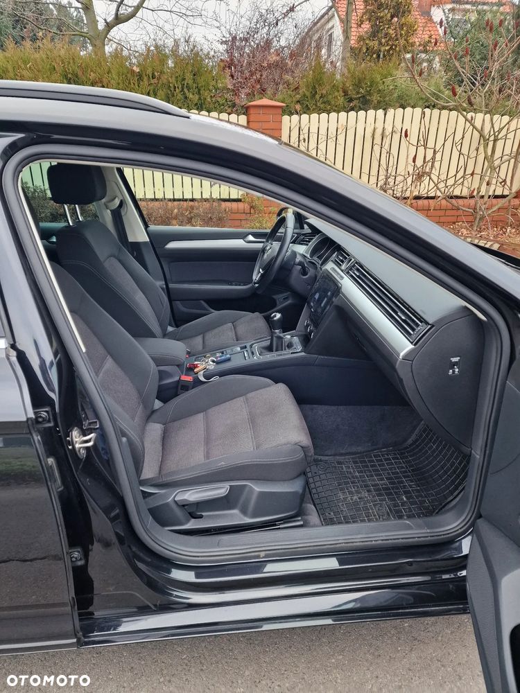 Volkswagen Passat Variant 2.0 TDI BMT Comfortline - 12