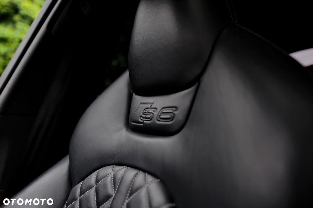 Audi S6 Limousine - 24