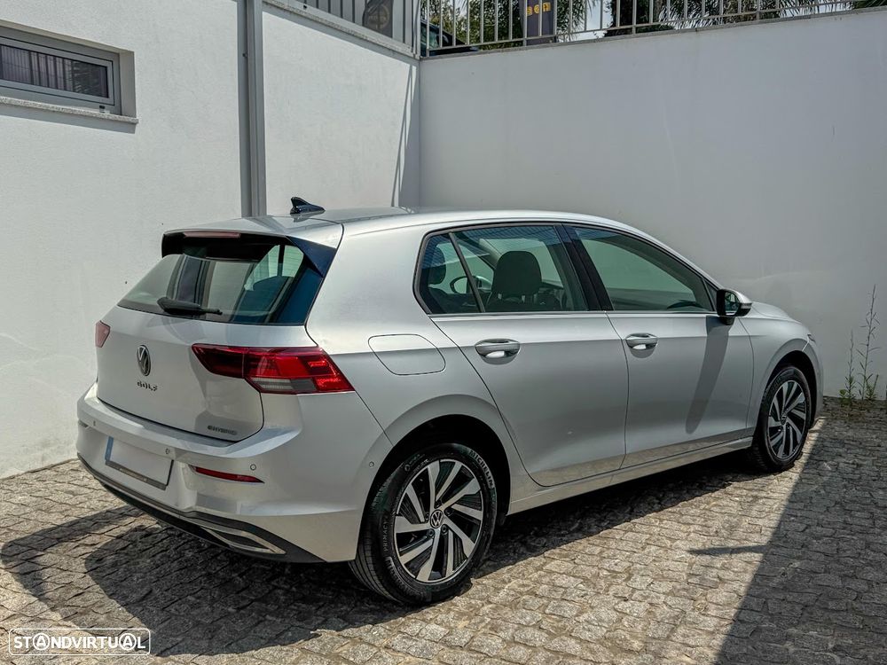 VW Golf 1.4 TSI e-Hybrid DSG - 4