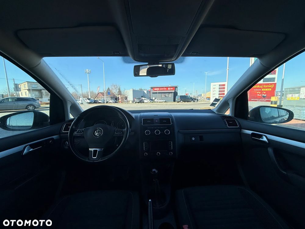 Volkswagen Touran 1.6 TDI DPF BlueMotion Technology Comfortline - 10