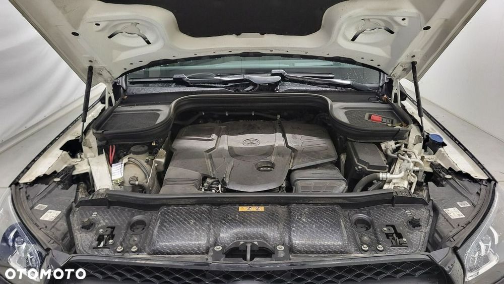 Mercedes-Benz GLS - 31