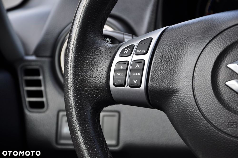 Suzuki SX4 1.6 Comfort Plus 4WD - 34