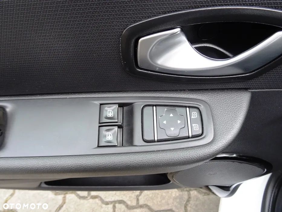 Renault Clio 0.9 Energy TCe Alize - 19