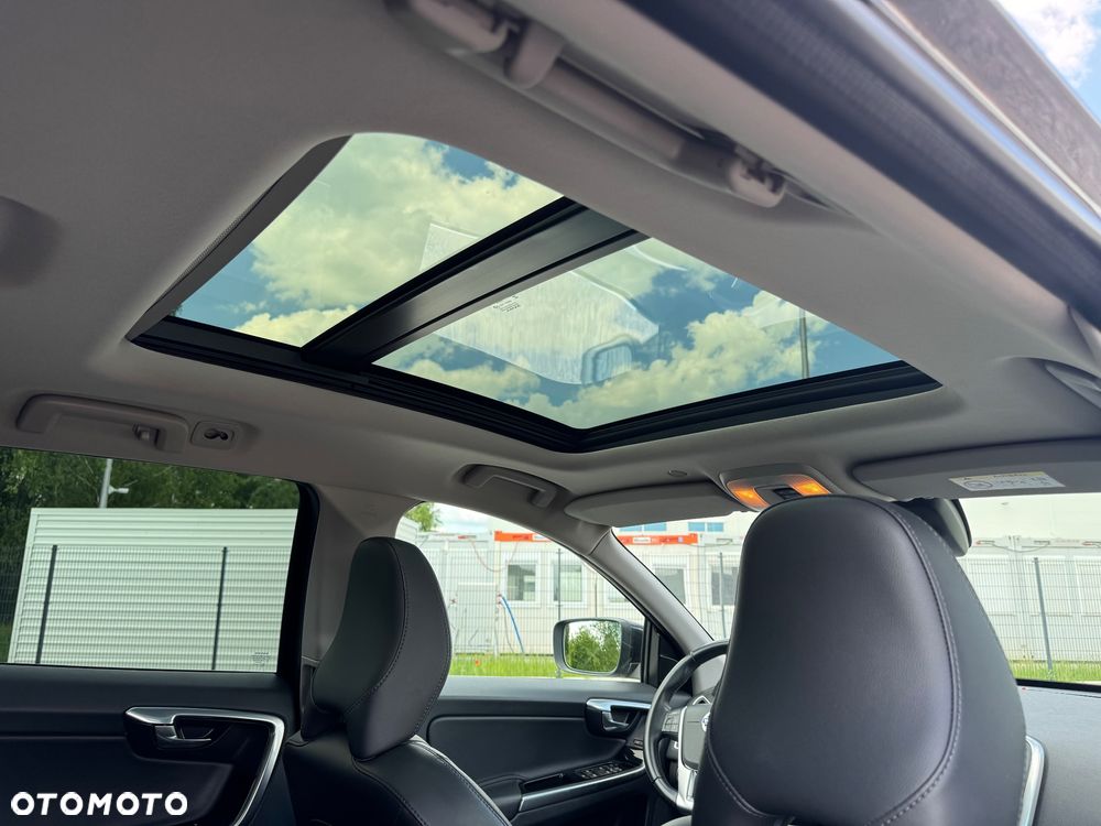 Volvo XC 60 D3 Drive-E Summum - 18