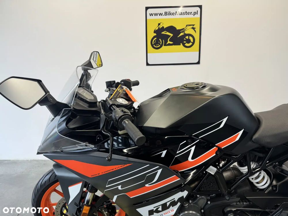 KTM RC 125 - 20
