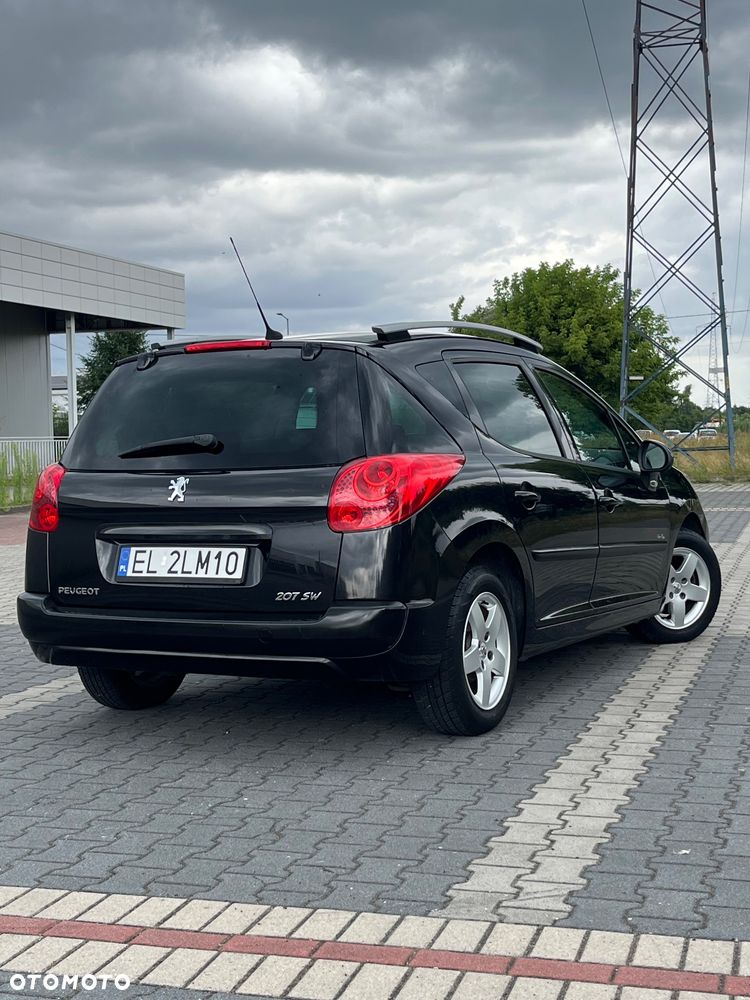 Peugeot 207 1.4 16V Trendy - 12