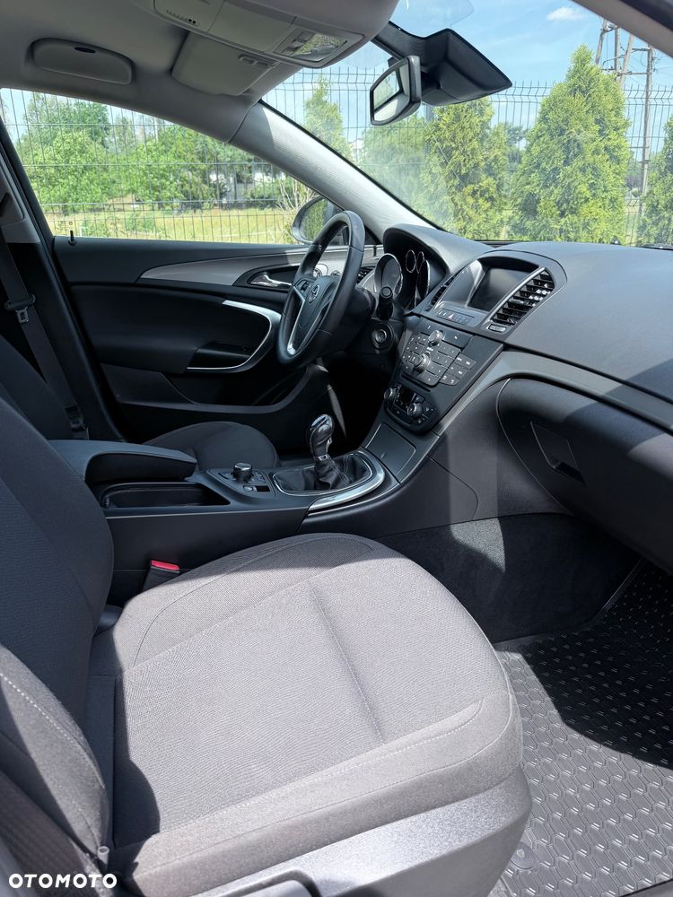Opel Insignia 1.8 - 6
