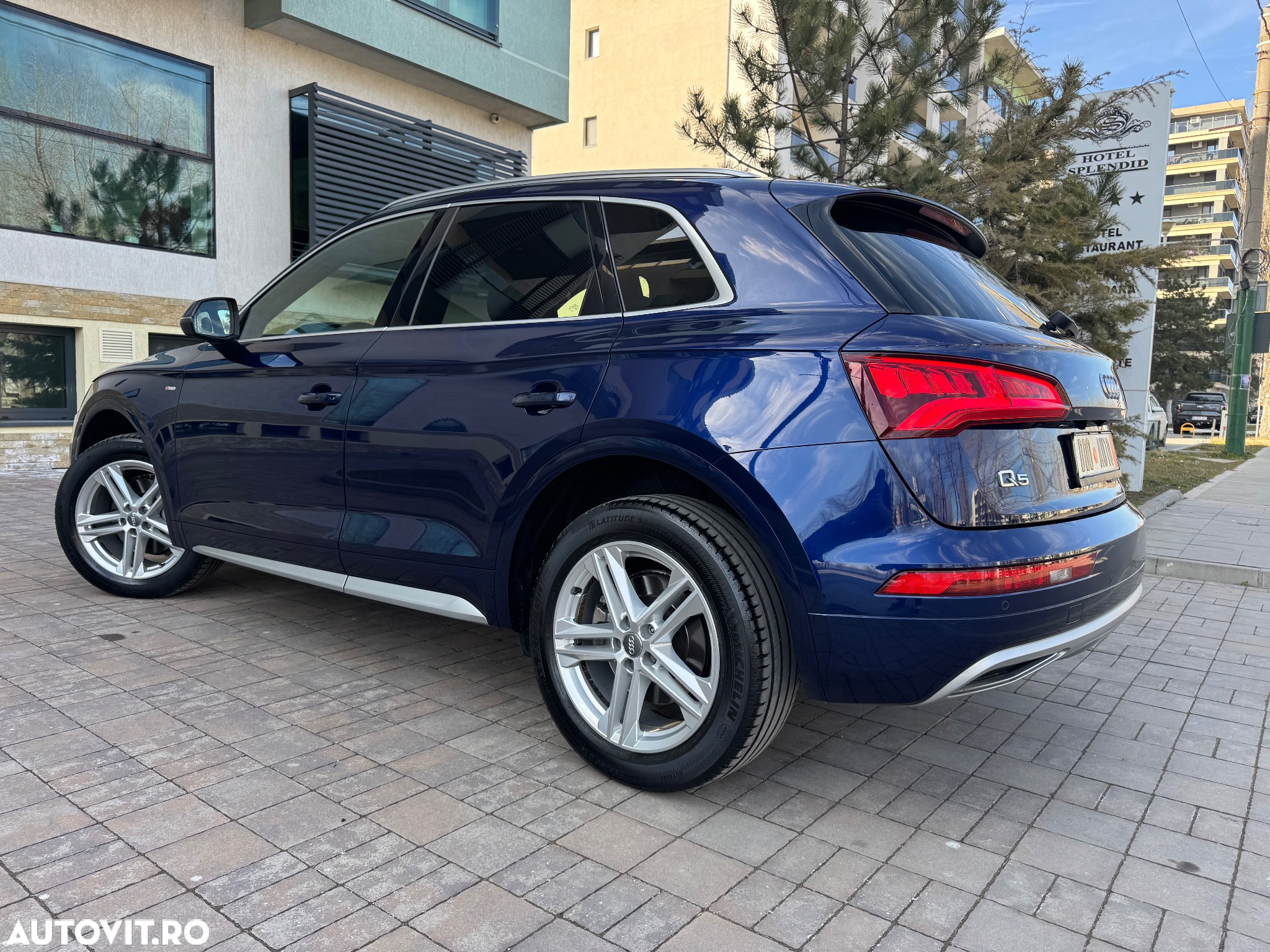 Audi Q5 40 TDI quattro S tronic - 9