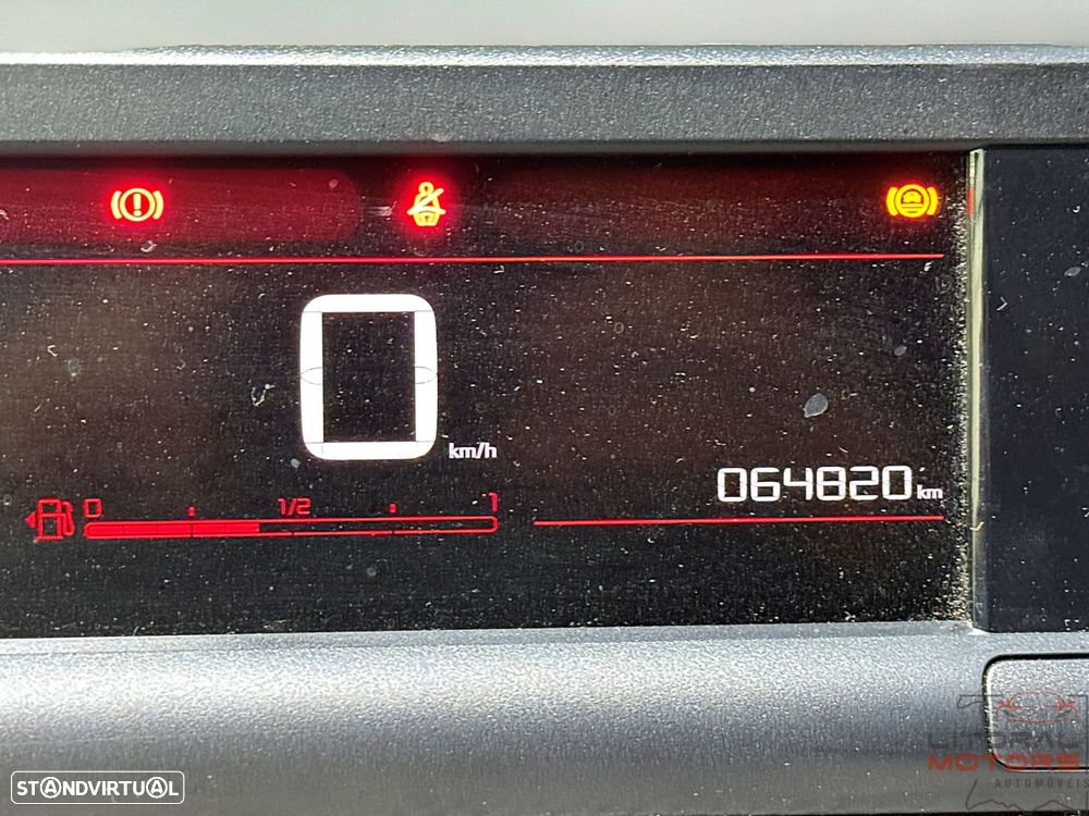 Citroën C4 Cactus 1.2 PureTech Shine - 26