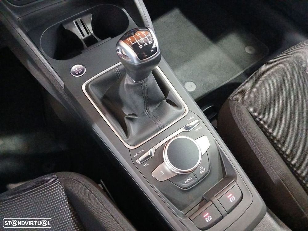 Audi Q2 30 TFSI Advanced - 30