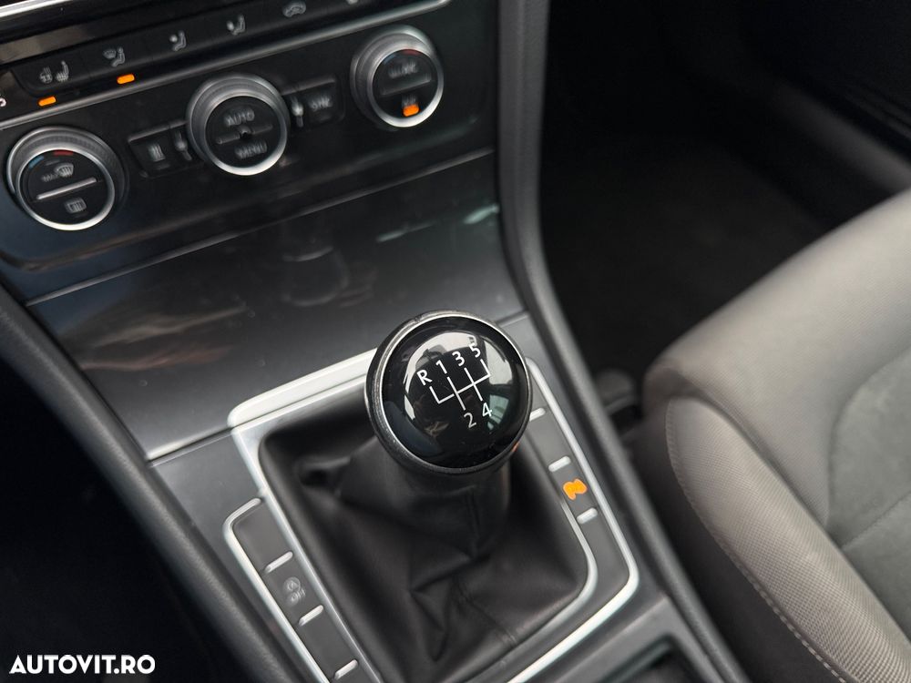 Volkswagen Golf Variant 1.6 TDI (BlueMotion Technology) Comfortline - 16