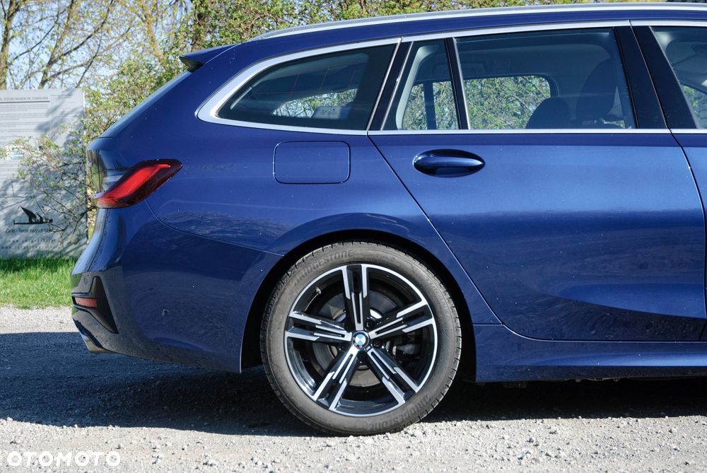 BMW Seria 3 330e - 6