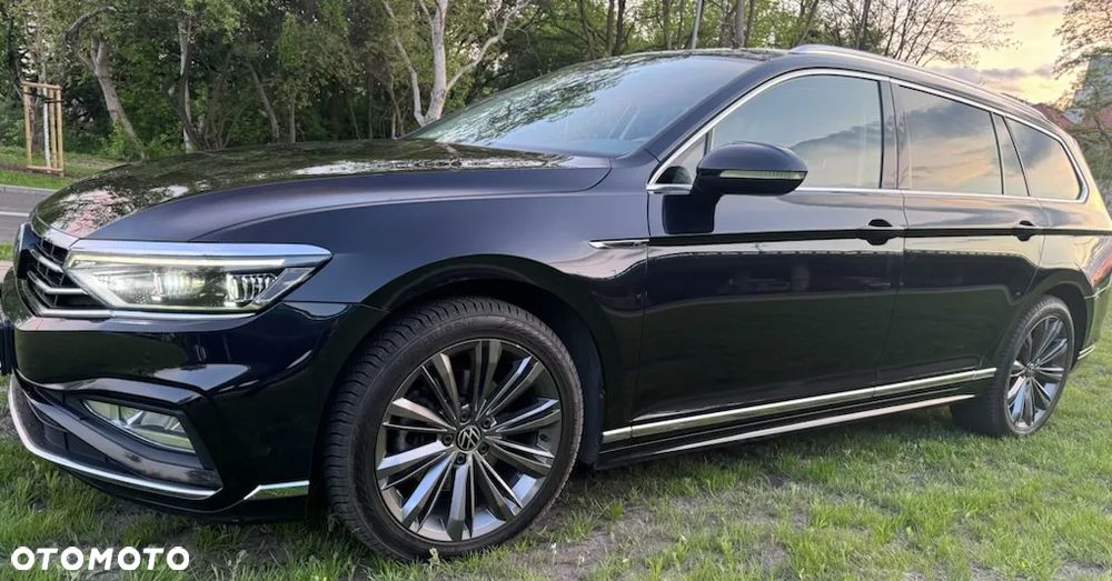 Volkswagen Passat 2.0 TDI SCR DSG 4Motion Elegance - 1