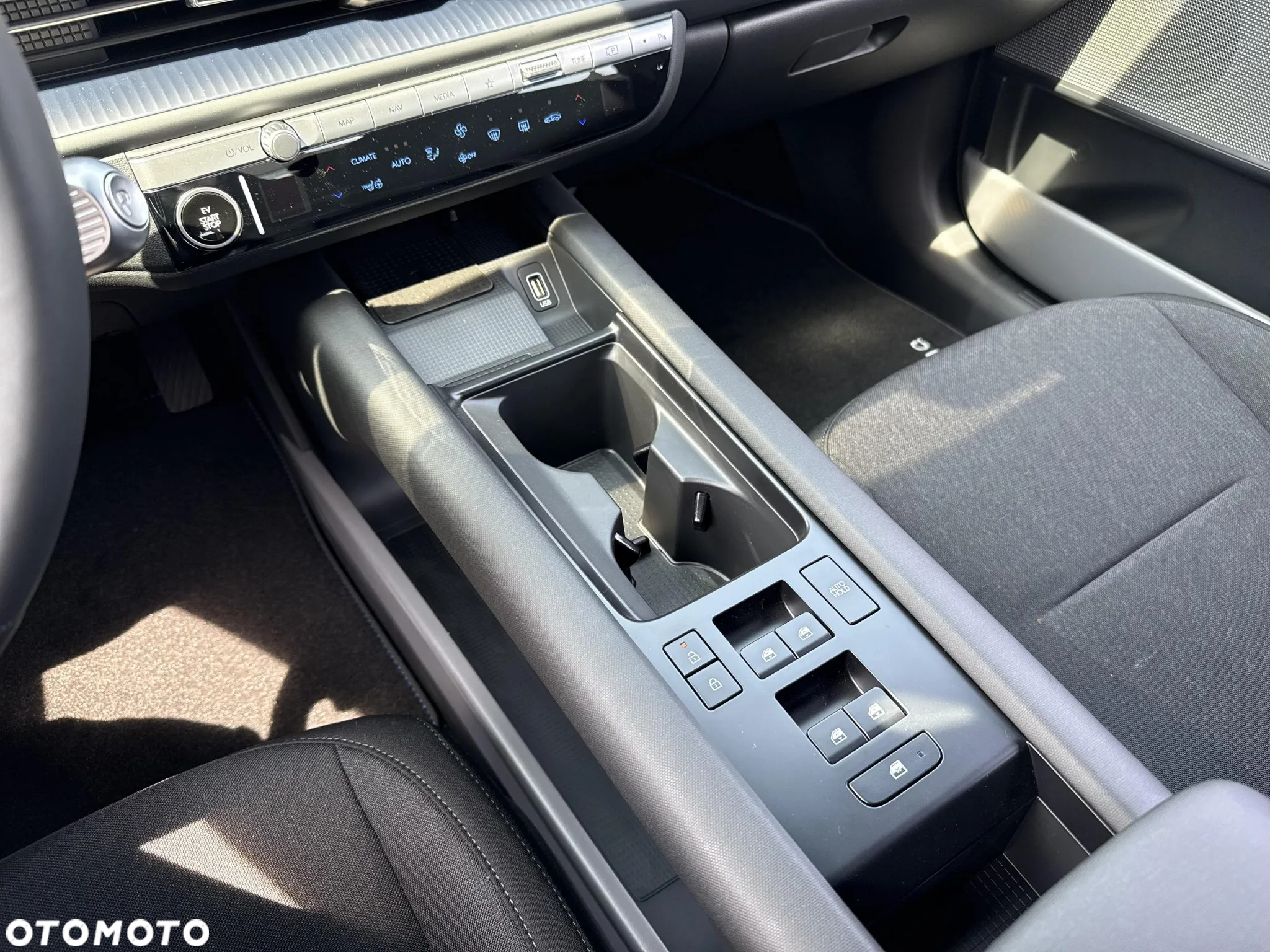 Hyundai IONIQ 6 53kWh Dynamiq - 15