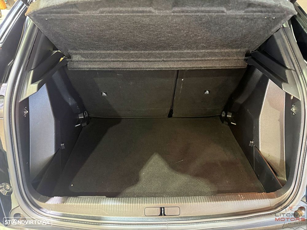 Peugeot 2008 1.2 PureTech Active - 10