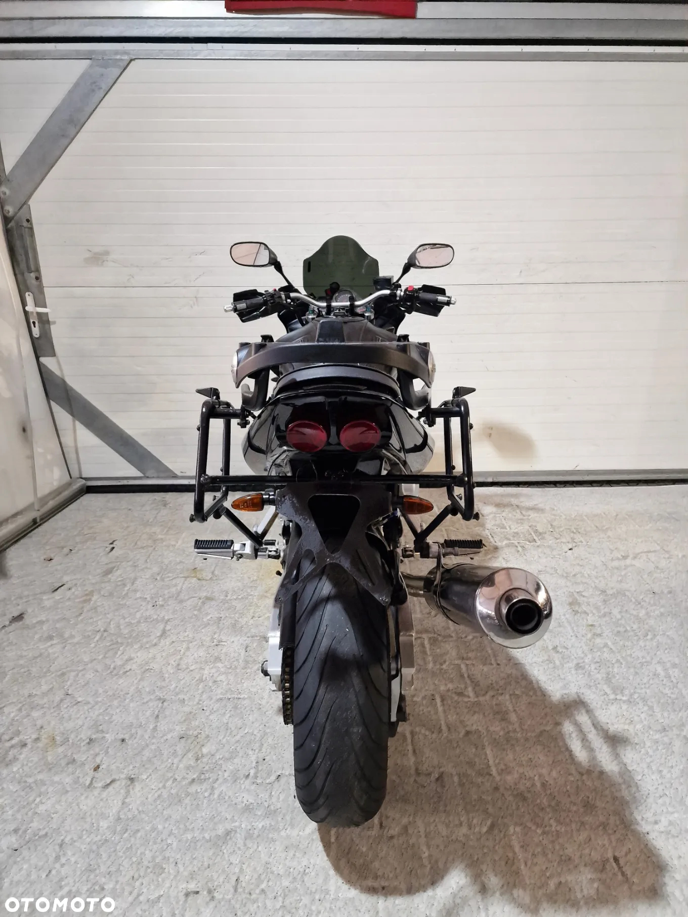 Yamaha FZS - 28
