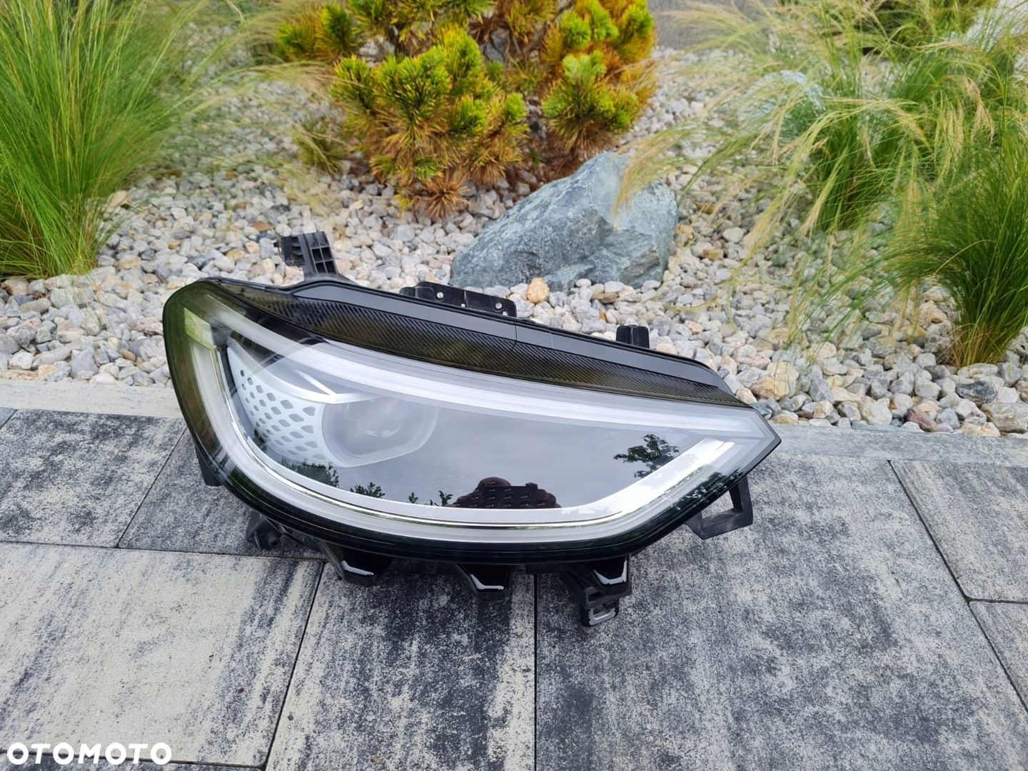 VW ID3 ID 3 Lampa prawa przód Full Led Matrix IQ Light 10B941078B - 2
