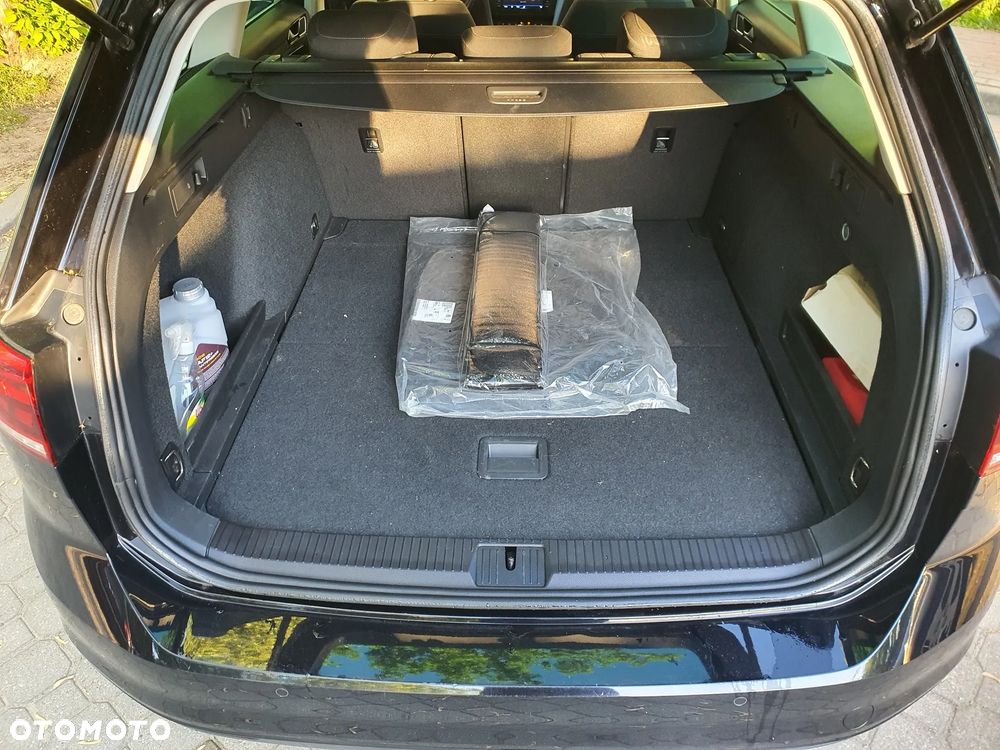 Volkswagen Passat 2.0 TSI Business DSG - 9