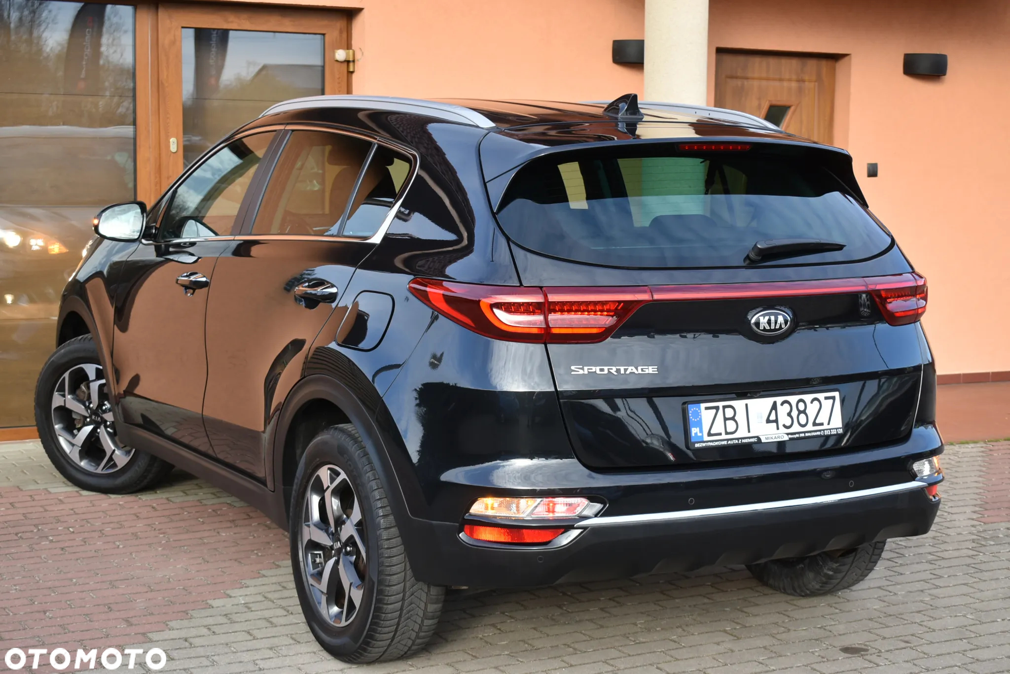 Kia Sportage 1.6 GDI Black Edition 2WD - 8