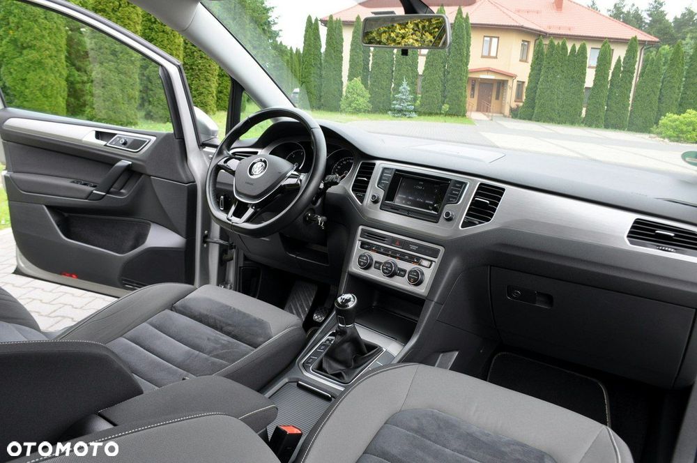 Volkswagen Golf Sportsvan - 25