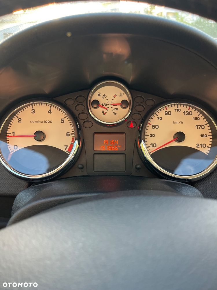 Peugeot 207 1.4 Trendy - 10