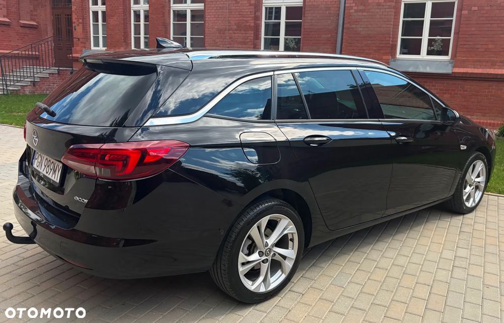 Opel Astra 1.6 CDTI Cosmo - 30